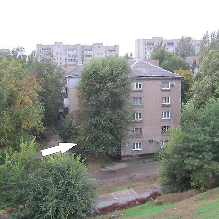 Apartment On Yatsenka Street Near Intourist Hotel Zaporizhia Exterior foto