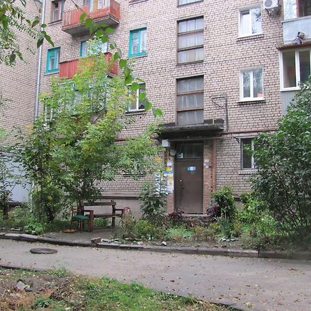 Apartment On Yatsenka Street Near Intourist Hotel Zaporizhia Exterior foto