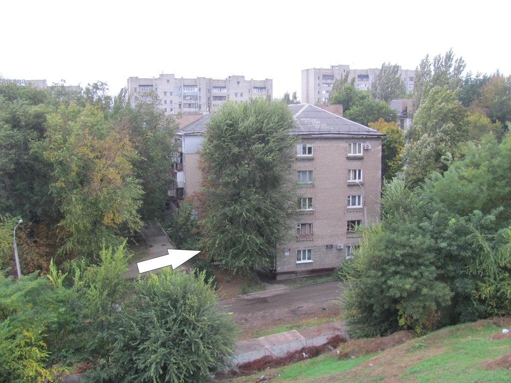 Apartment On Yatsenka Street Near Intourist Hotel Zaporizhia Exterior foto